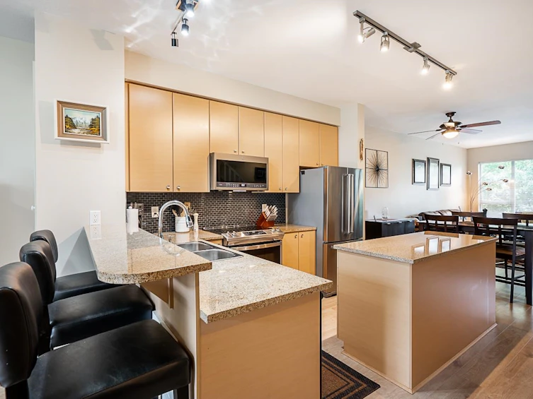 4-6033 168 Street, Surrey, BC, V3S 3X7 - 4