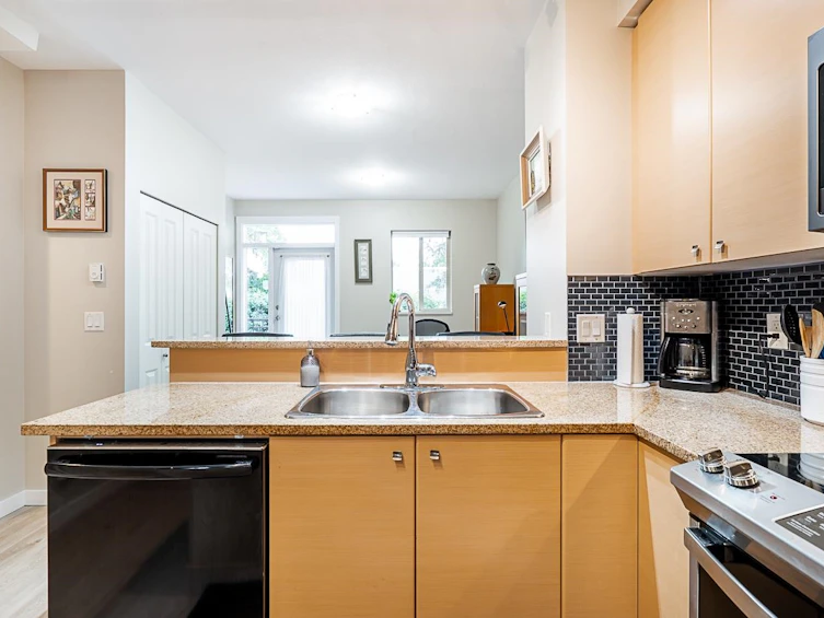 4-6033 168 Street, Surrey, BC, V3S 3X7 - 12