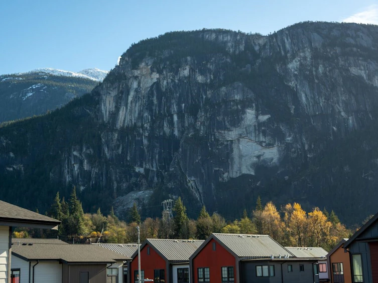 38074 Helm Way, Squamish, BC, V8B 1E6 - 9