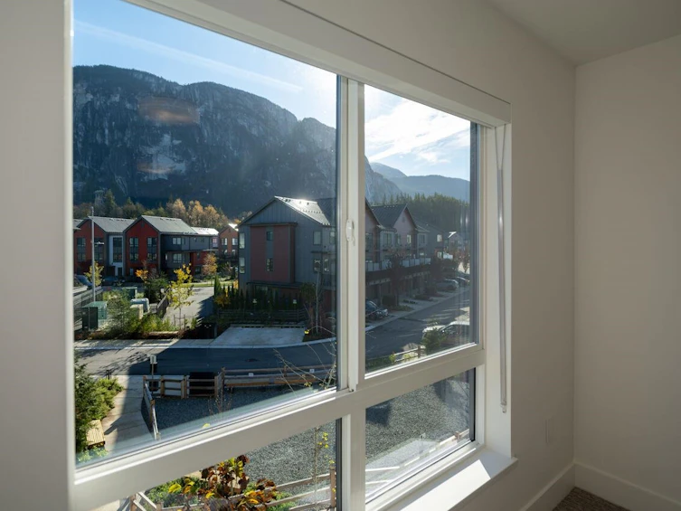 38074 Helm Way, Squamish, BC, V8B 1E6 - 18
