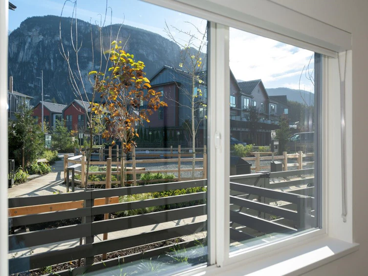 38074 Helm Way, Squamish, BC, V8B 1E6 - 27