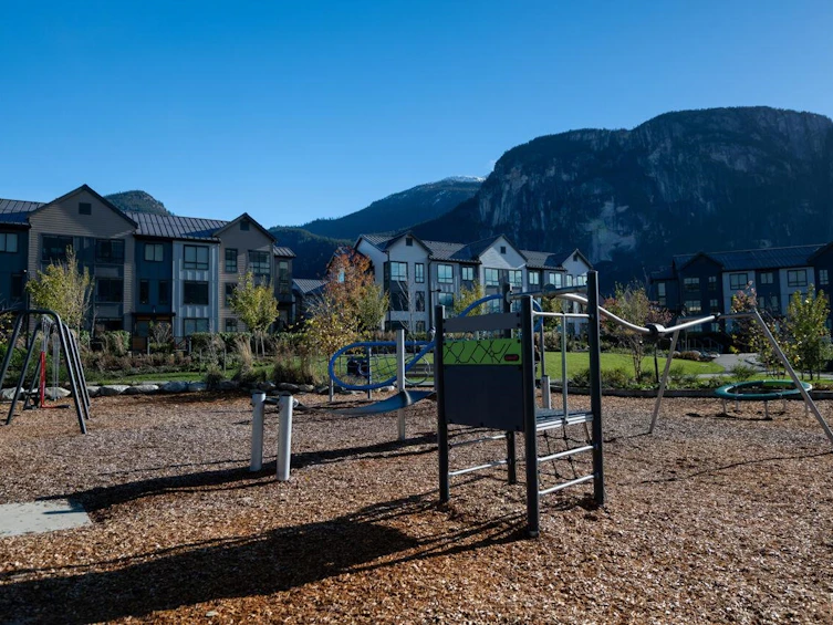 38074 Helm Way, Squamish, BC, V8B 1E6 - 36