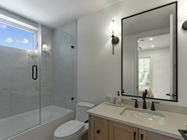 2850 Mackenzie Street, Vancouver, BC, V6K 4A2 - 14