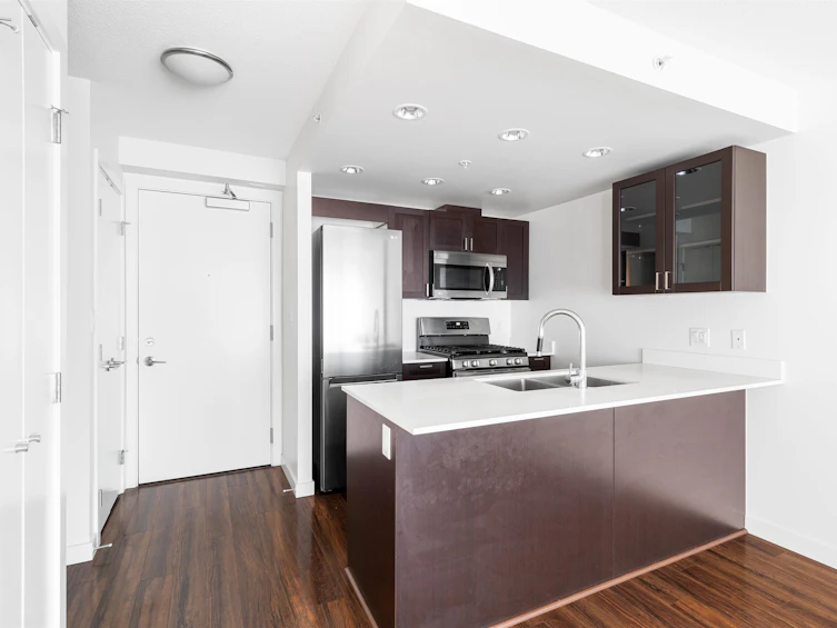 906-4815 Eldorado Mews, Vancouver, BC, V5R 0B2 - 4