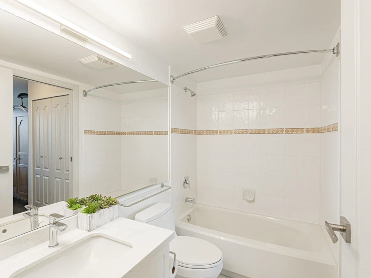 1101-7760 Granville Avenue, Richmond, BC, V6Y 4C2 - 5