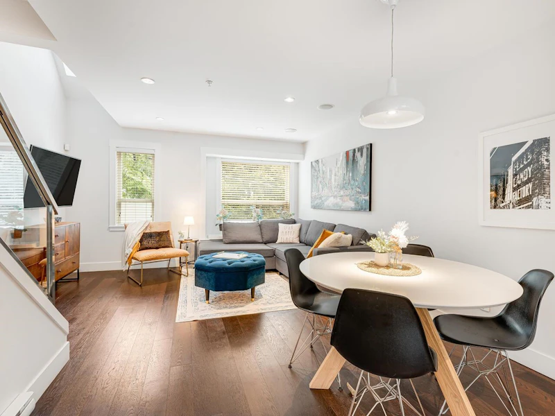 3335 Windsor Street, Vancouver BC V5V 4N1