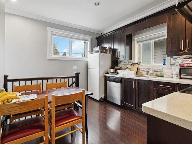 198 E 44th Avenue, Vancouver, BC, V5W 1V6 - 5