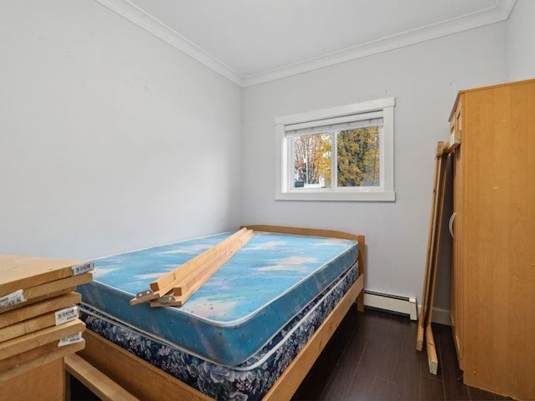 198 E 44th Avenue, Vancouver, BC, V5W 1V6 - 8