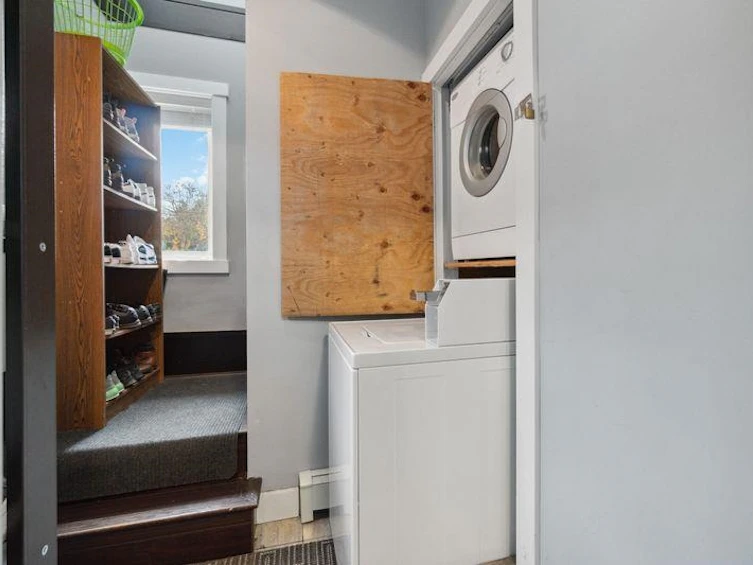198 E 44th Avenue, Vancouver, BC, V5W 1V6 - 16
