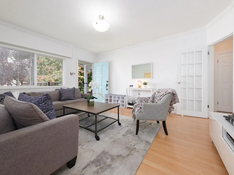 2528 Napier Street, Vancouver, BC, V5K 2W5 - 3