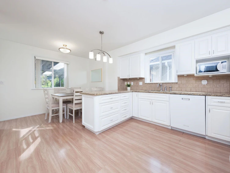 2528 Napier Street, Vancouver, BC, V5K 2W5 - 6
