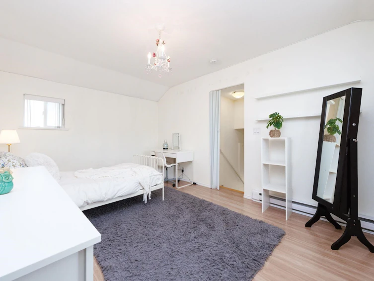 2528 Napier Street, Vancouver, BC, V5K 2W5 - 18