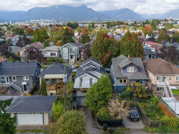 2528 Napier Street, Vancouver, BC, V5K 2W5 - 36