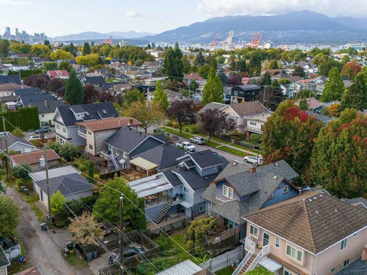2528 Napier Street, Vancouver, BC, V5K 2W5 - 39