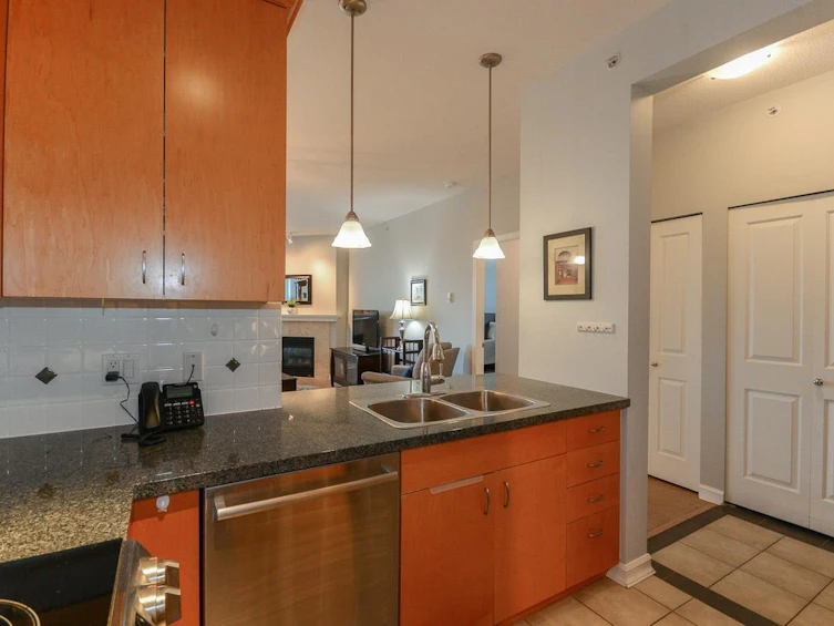 307-1551 Foster Street, Surrey, BC, V4B 5M1 - 9