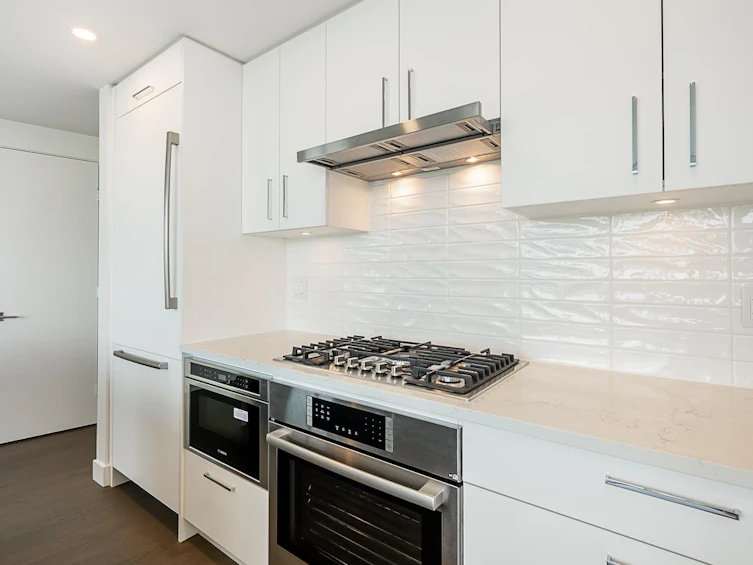 710-1588 Johnston Road, Surrey, BC, V4B 0C5 - 2