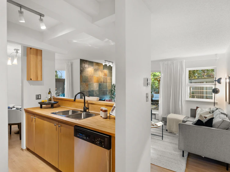 103-2256 W 7th Avenue, Vancouver, BC, V6Y 1Y2 - 27