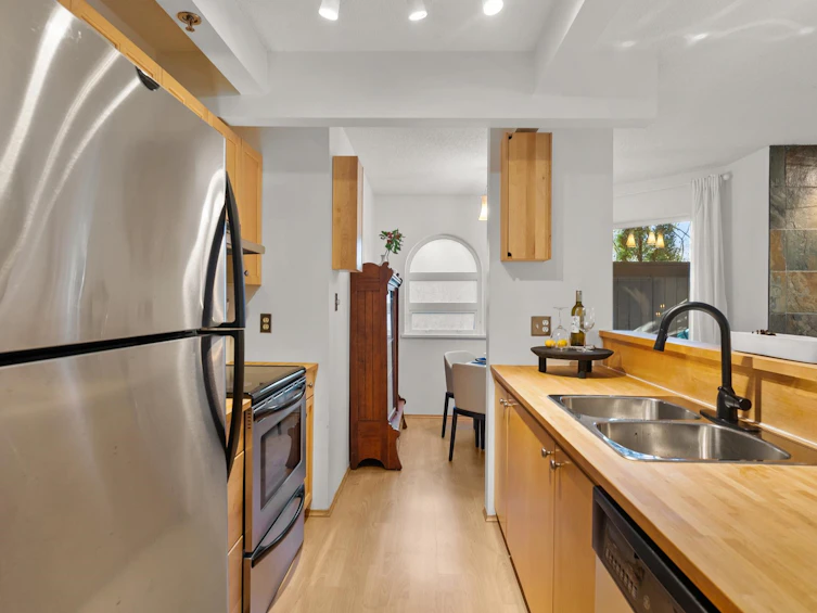103-2256 W 7th Avenue, Vancouver, BC, V6Y 1Y2 - 31