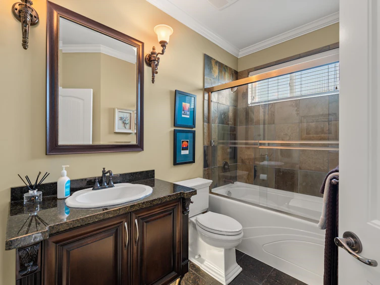 15781 Pacific Avenue, Surrey, BC, V4B 1S5 - 20