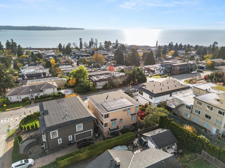 15781 Pacific Avenue, Surrey, BC, V4B 1S5 - 38