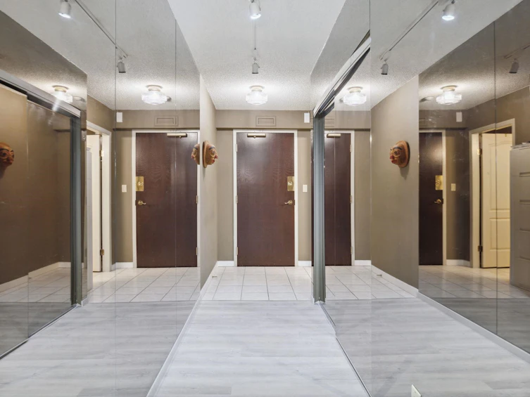 303-7500 Granville Avenue, Richmond, BC, V6Y 3Y6 - 5