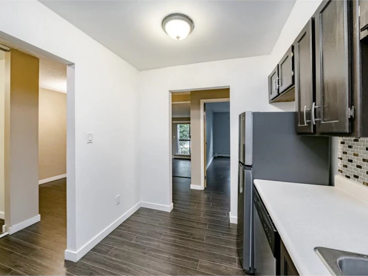 2106-13819 100 Avenue, Surrey, BC, V3T 5L1 - 11
