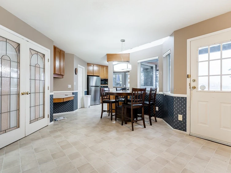 11681 99a Avenue, Surrey, BC, V3V 7K5 - 6