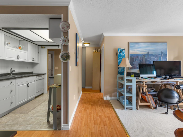 202-1320 Fir Street, Surrey, BC, V4B 4B2 - 9