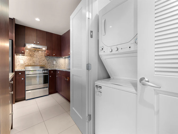203-1341 Clyde Avenue, West Vancouver, BC, V7T 1E8 - 16