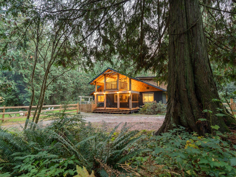 943 937 Stewart Road, Gibsons, BC, V0N 1V7 - 2
