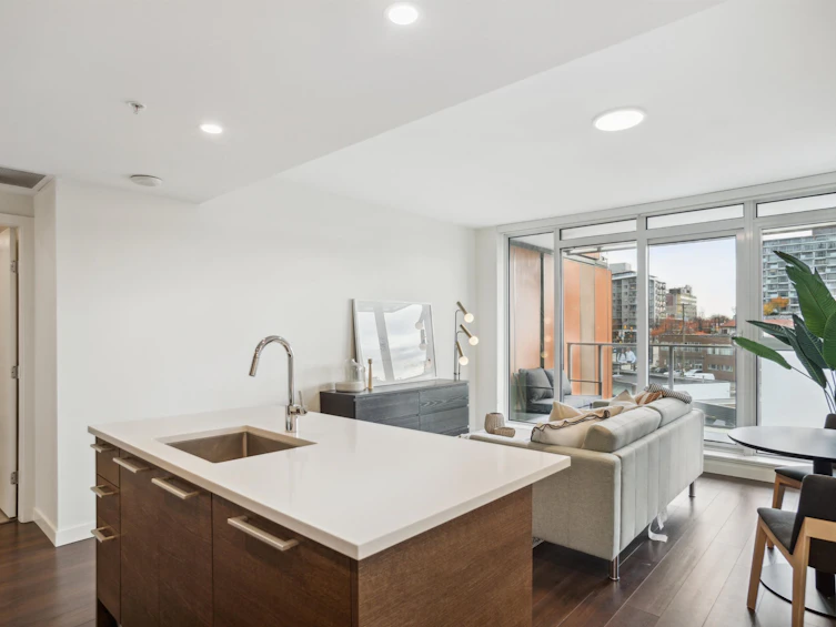 309-285 E 10th Avenue, Vancouver, BC, V5T 0H6 - 2