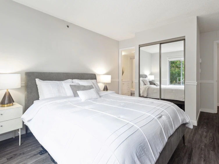 201-1147 Nelson Street, Vancouver, BC, V6E 1J3 - 9