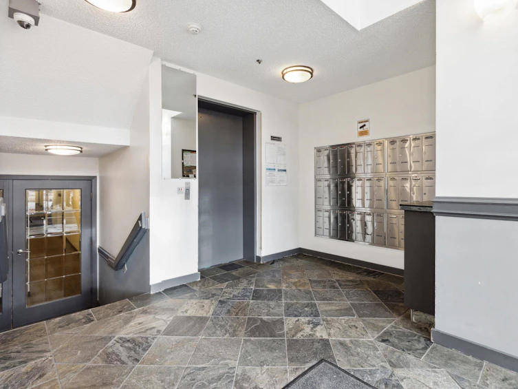 201-1147 Nelson Street, Vancouver, BC, V6E 1J3 - 16