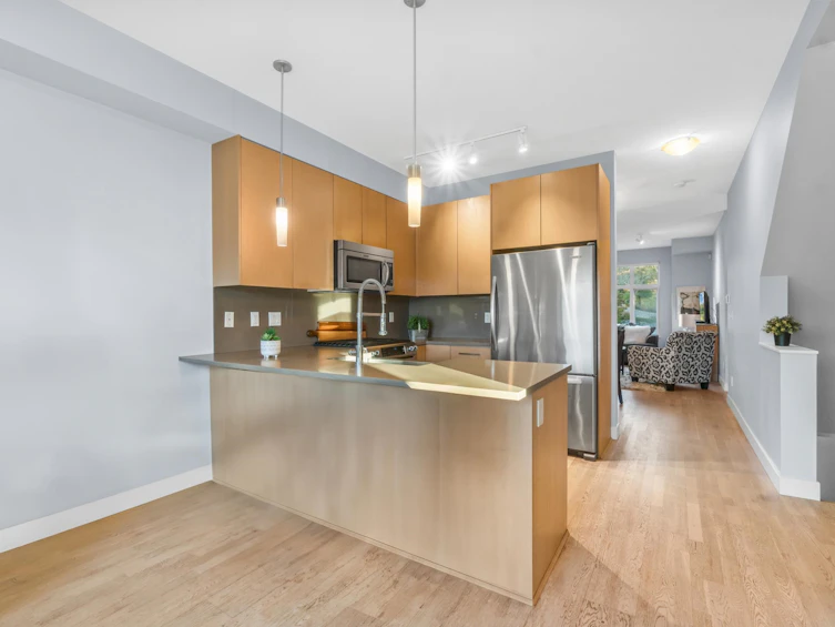 1106-8485 New Haven Close, Burnaby, BC, V5J 0B7 - 7