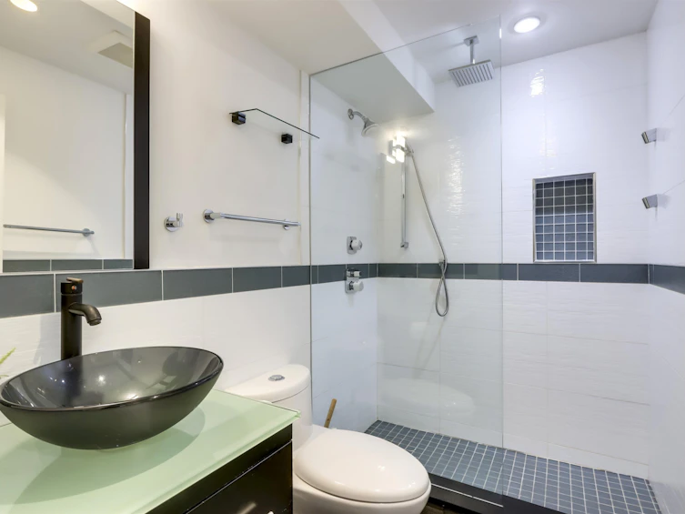 101-830 E 7th Avenue, Vancouver, BC, V5T 4J2 - 10
