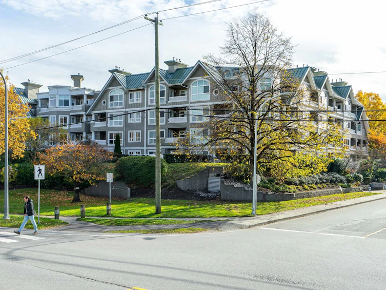 312-5500 Lynas Lane, Richmond, BC, V7C 5R5 - 4