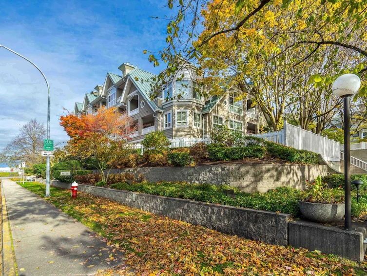 312-5500 Lynas Lane, Richmond, BC, V7C 5R5 - 5