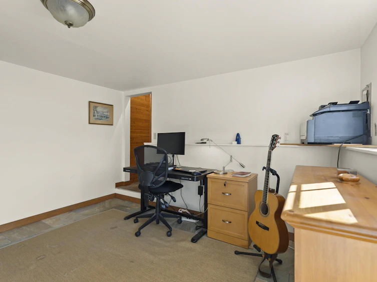 3256 E Georgia Street, Vancouver, BC, V5K 2L3 - 18