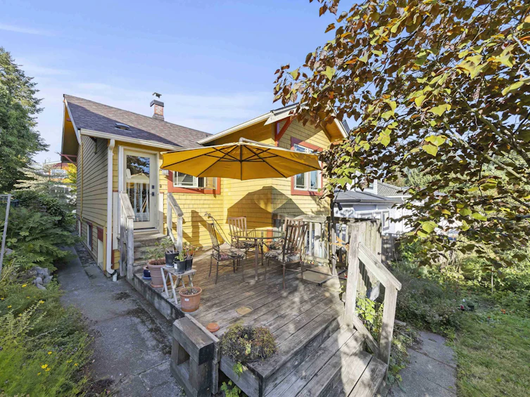 3256 E Georgia Street, Vancouver, BC, V5K 2L3 - 22