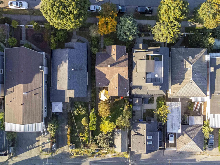 3256 E Georgia Street, Vancouver, BC, V5K 2L3 - 27