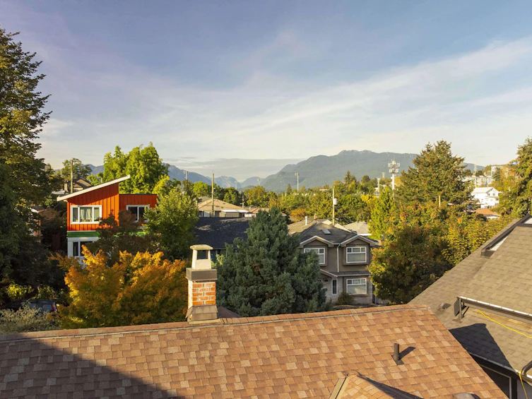 3256 E Georgia Street, Vancouver, BC, V5K 2L3 - 30