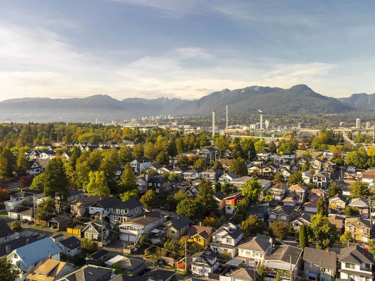 3256 E Georgia Street, Vancouver, BC, V5K 2L3 - 31