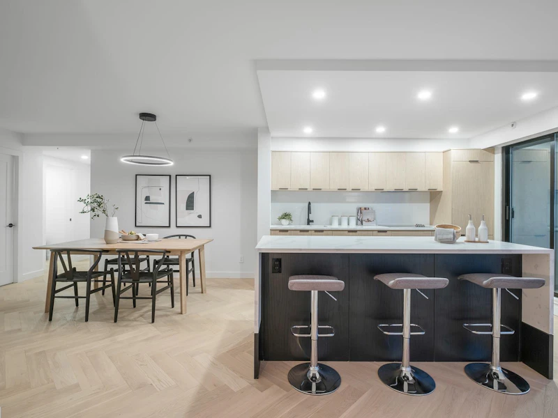 1906 - 888 Hamilton Street, Vancouver BC V6B 5W4