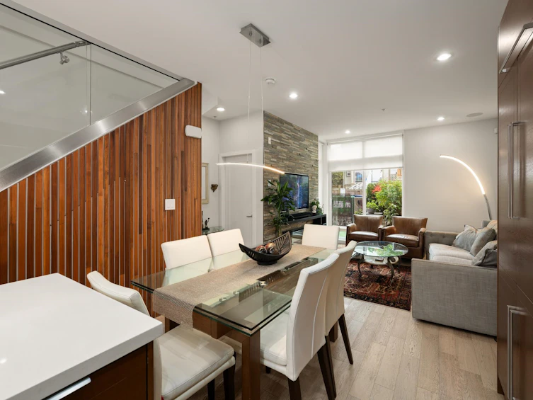 631 Victoria Drive, Vancouver, BC, V5L 0C3 - 10