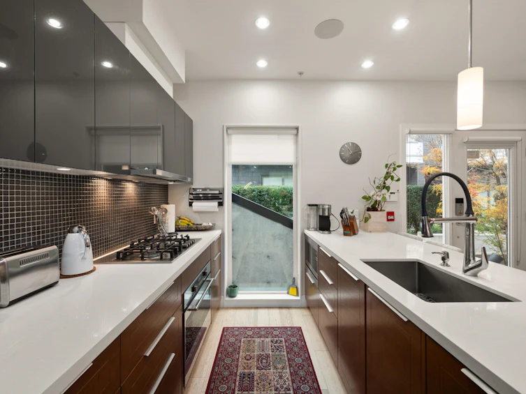 631 Victoria Drive, Vancouver, BC, V5L 0C3 - 13