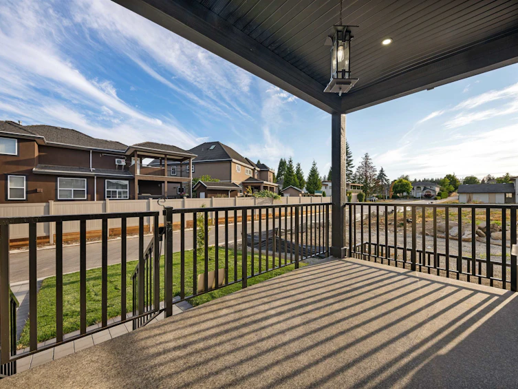 15648 110 Avenue, Surrey, BC, V4N 4X3 - 15