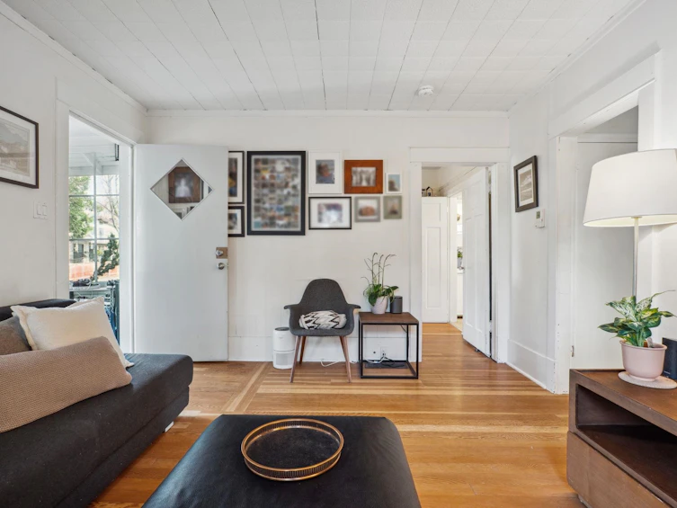 404 E 46th Avenue, Vancouver, BC, V5W 1Z9 - 5