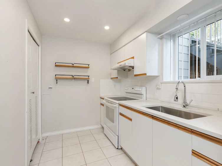 5603 Spruce Street, Burnaby, BC, V5G 1Y7 - 19