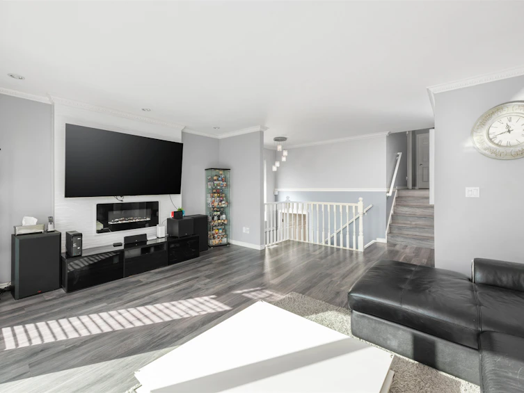 126 Warrick Street, Coquitlam, BC, V3K 5L4 - 9