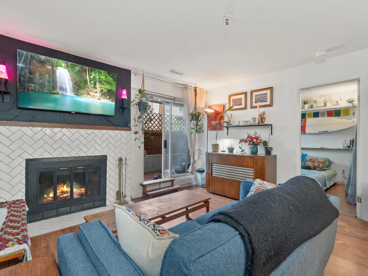 104-2333 Eton Street, Vancouver, BC, V5L 1E2 - 2